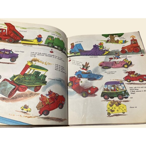 Richard Scarry's Cars and Trucks and Things That Go - Picture 7 of 13